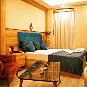 Hotel Destinia Pera