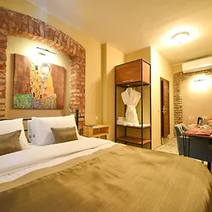 2* Hotel Maravilloso Pera